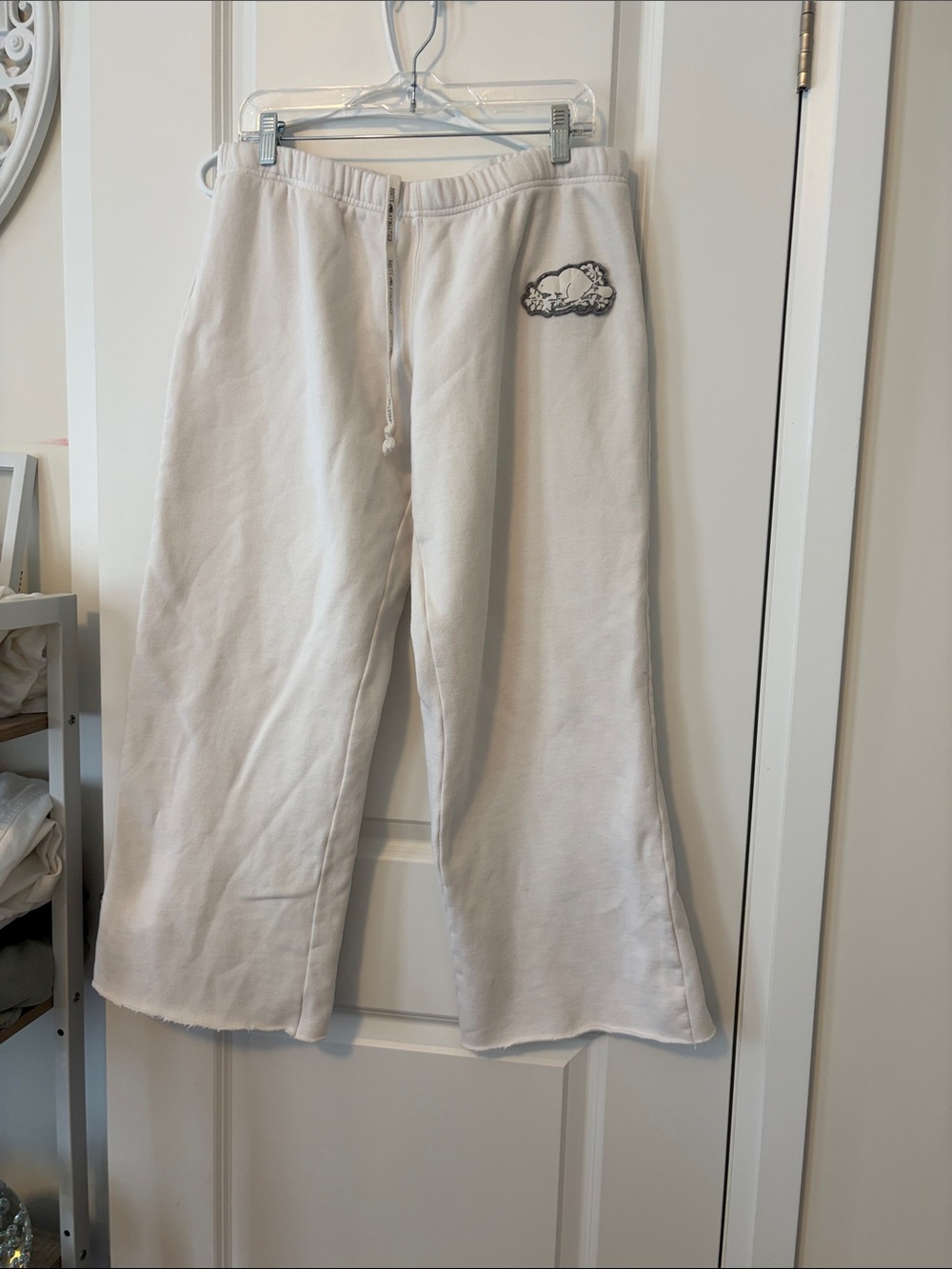 Roots Cream Kids Sweatpants with Cloud Patch